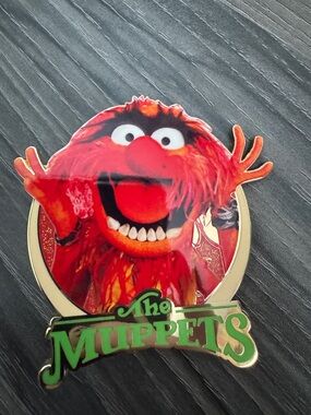 Pink A La Mode (PALM)  The Muppets Animal Mystery Pin
